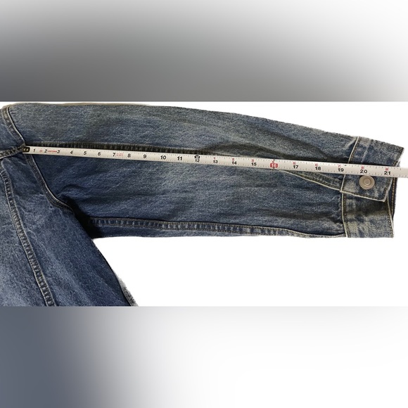 Victoria’s Secret PINK Unveil Jean Jacket size L - Picture 7 of 10